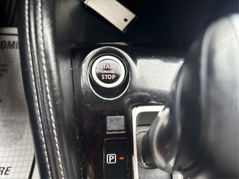 Used 2020 Nissan Kicks SR FWD image 32