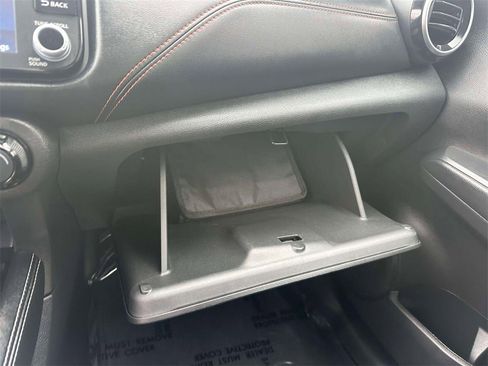 Certified 2024 Nissan Kicks SR image 31