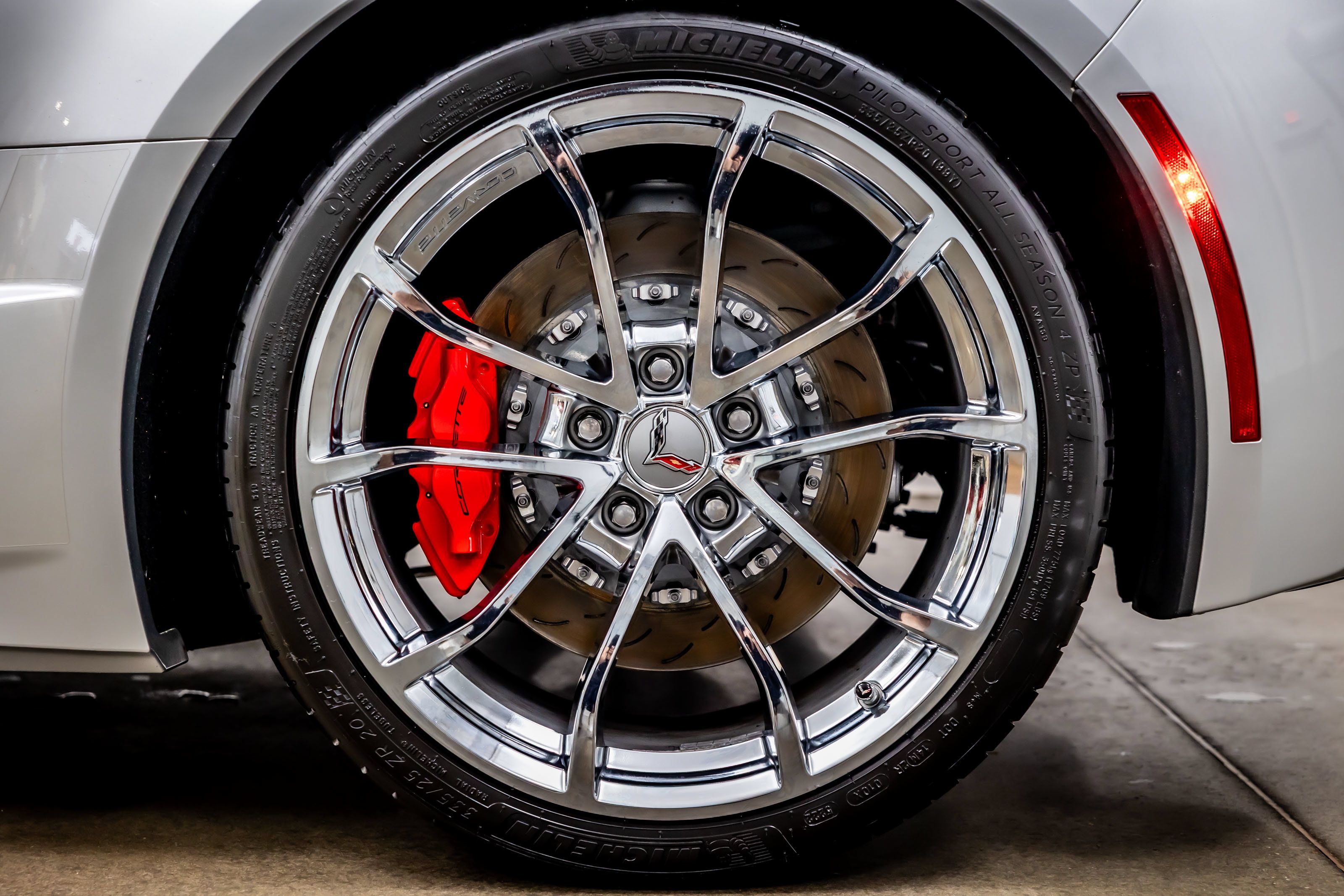 Used 2018 Chevrolet Corvette Grand Sport RWD image 35