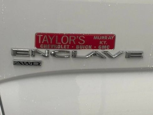 Used 2024 Buick Enclave Essence w/ Sport Touring Edition AWD/4WD image 5