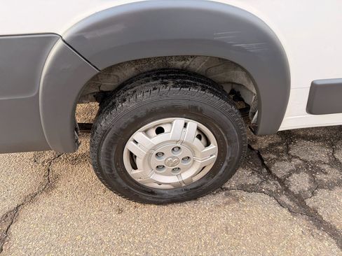 Used 2017 RAM ProMaster 3500 w/ Premium Appearance Group image 15