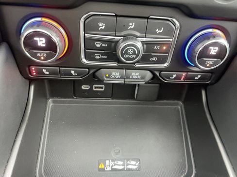 Used 2021 Chevrolet Tahoe LT image 6