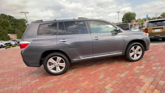 Used 2013 Toyota Highlander Limited FWD image 2