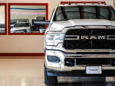 Used 2022 RAM 3500 Tradesman image 43