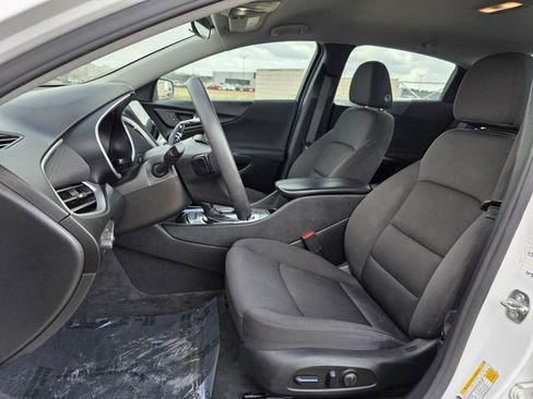 Used 2023 Chevrolet Malibu LT image 13