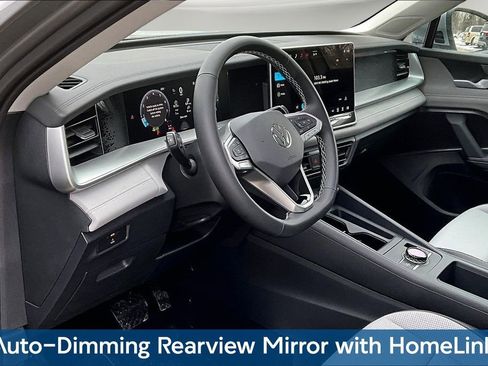 New 2026 Volkswagen Tiguan SE image 8