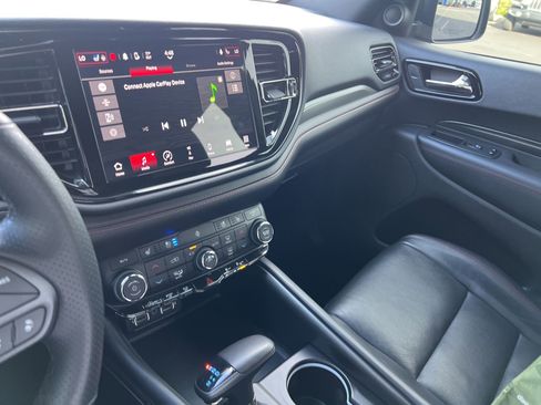 Used 2023 Dodge Durango GT RWD image 34