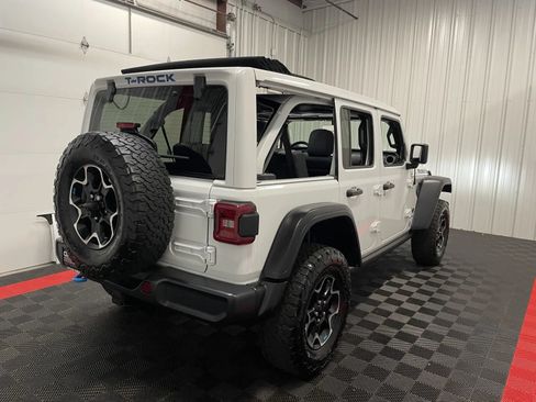 Used 2022 Jeep Wrangler Unlimited Rubicon 4xe AWD/4WD image 3