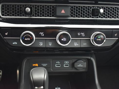 Used 2024 Honda Civic Sport Touring image 12