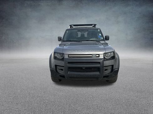 Used 2023 Land Rover Defender 90 X-Dynamic SE image 9