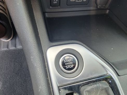 Used 2024 Nissan Sentra SV FWD image 30
