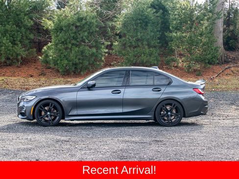 Used 2020 BMW 330i 330i w/ M Sport Package image 4