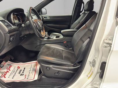 Used 2019 Jeep Grand Cherokee Laredo w/ Laredo X Package