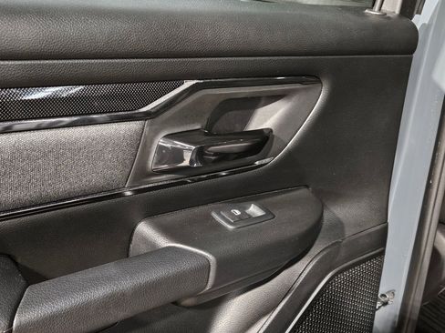 Used 2021 RAM 1500 Big Horn w/ Built-to-serve Edition image 33