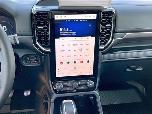 New 2025 Ford Ranger Lariat w/ FX4 Off-Road Package image 7