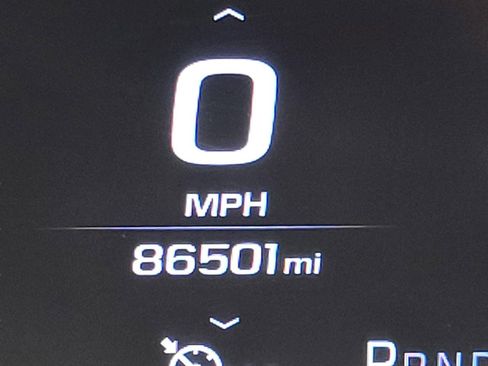 Used 2017 GMC Yukon Denali w/ Open Road Package image 3