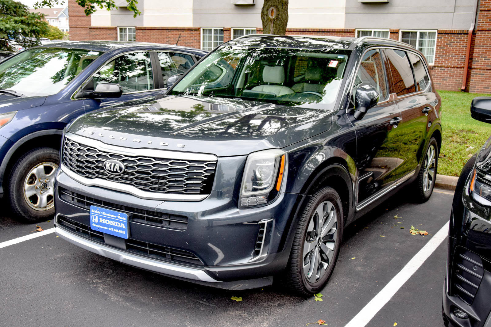 Used 2020 Kia Telluride EX w/ EX Premium Package AWD/4WD image 1