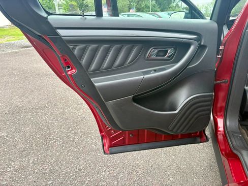 Used 2013 Ford Taurus SHO AWD/4WD image 12