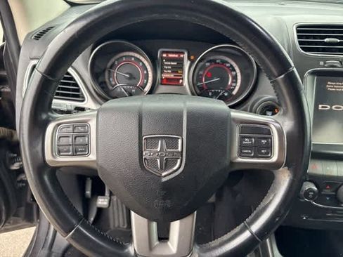 Used 2015 Dodge Journey Crossroad w/ Flexible Seating Group image 13