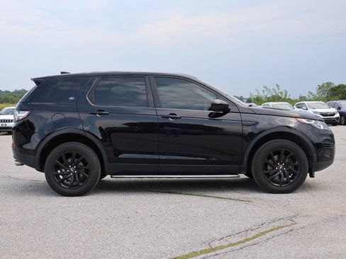 Used 2017 Land Rover Discovery Sport SE AWD/4WD image 7