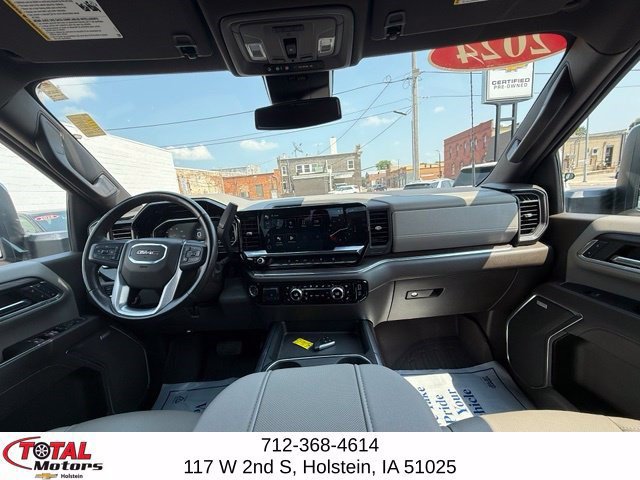 Used 2024 GMC Sierra 2500 SLT AWD/4WD image 17