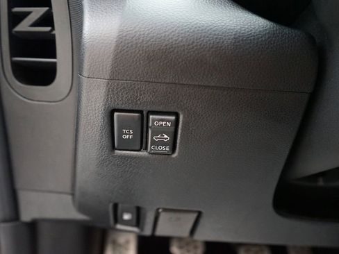 Used 2004 Nissan 350Z Touring RWD image 29