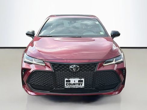 Used 2020 Toyota Avalon Touring w/ Advanced Safety Package FWD image 2