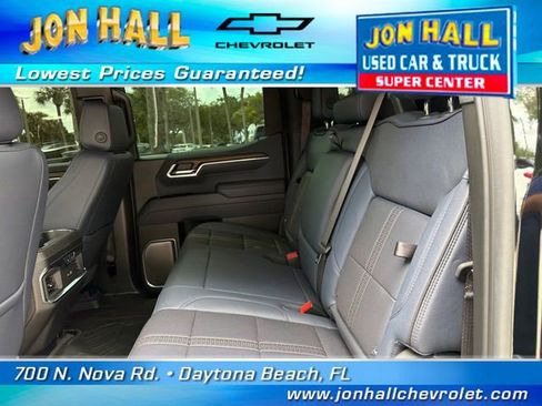 Used 2025 Chevrolet Silverado 1500 High Country w/ High Country Premium Package AWD/4WD image 21