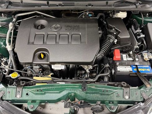 Used 2014 Toyota Corolla LE FWD image 29