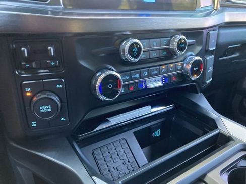 Used 2023 Ford F250 Lariat w/ FX4 Off-Road Package image 32