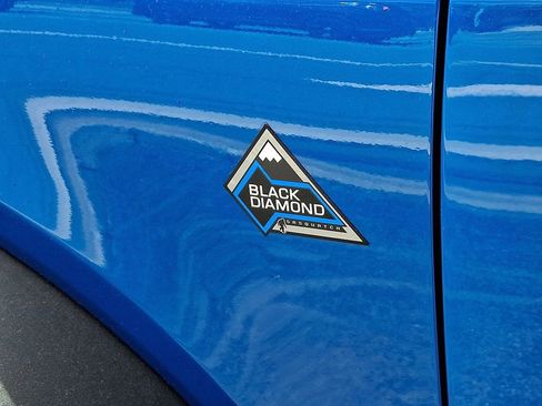 Certified 2024 Ford Bronco Black Diamond w/ Sasquatch Package AWD/4WD image 30
