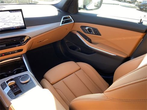 Used 2025 BMW 330i xDrive 330i xDrive w/ Convenience Package image 14