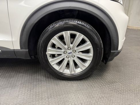 Used 2021 Ford Explorer Limited w/ Equipment Group 301A image 8