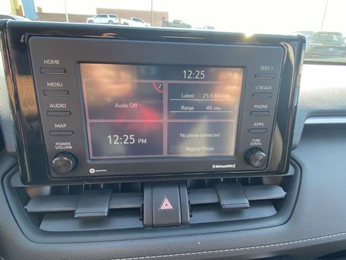 Used 2021 Toyota RAV4 XLE image 15