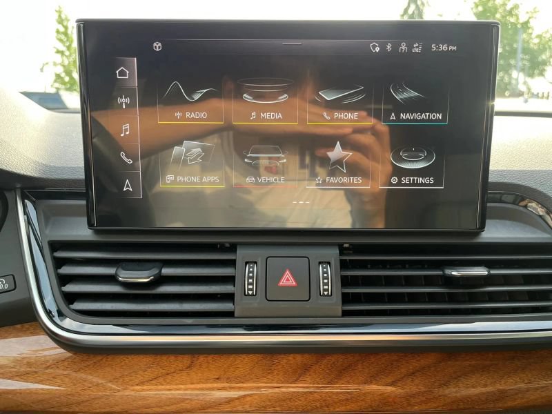 Used 2023 Audi Q5 2.0T Premium Plus w/ Premium Plus Package AWD/4WD image 22