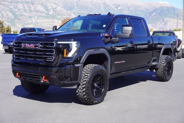 Used 2025 GMC Sierra 2500 AT4 w/ AT4 Premium Plus Package AWD/4WD image 1