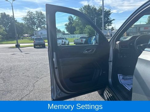 Used 2023 Chevrolet Suburban LT w/ Luxury Package AWD/4WD image 22