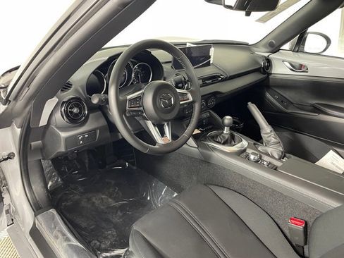 New 2026 MAZDA MX-5 Miata Club RWD image 2