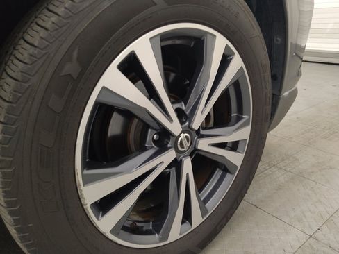 Used 2017 Nissan Rogue SL w/ SL Premium Package FWD image 31