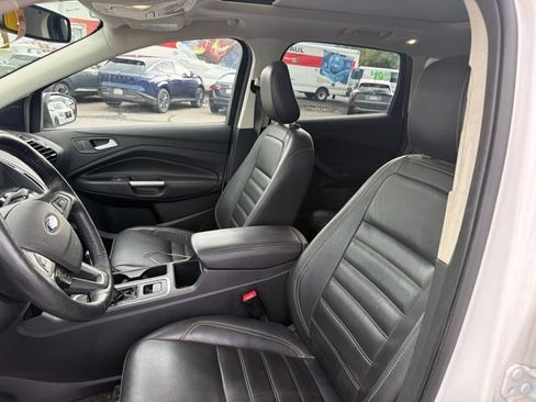 Used 2018 Ford Escape Titanium AWD/4WD image 10
