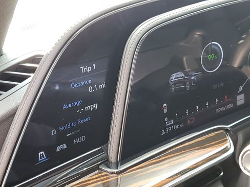 Used 2023 Cadillac Escalade Premium Luxury w/ Performance Package AWD/4WD image 10