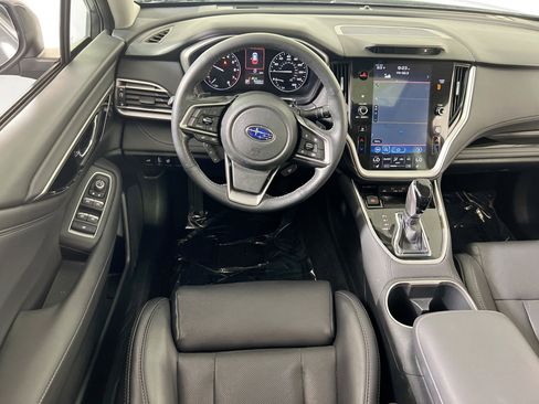 Used 2022 Subaru Outback Limited image 18