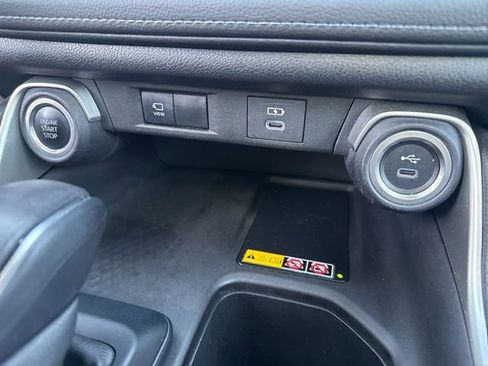 Used 2024 Toyota Grand Highlander Platinum image 32