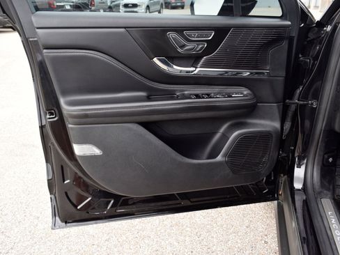 Used 2022 Lincoln Corsair Grand Touring w/ Elements Technology Bundle AWD/4WD image 19