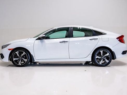 Used 2016 Honda Civic Touring image 32
