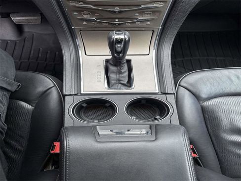 Used 2015 Lincoln MKX AWD w/ Equipment Group 102A image 25