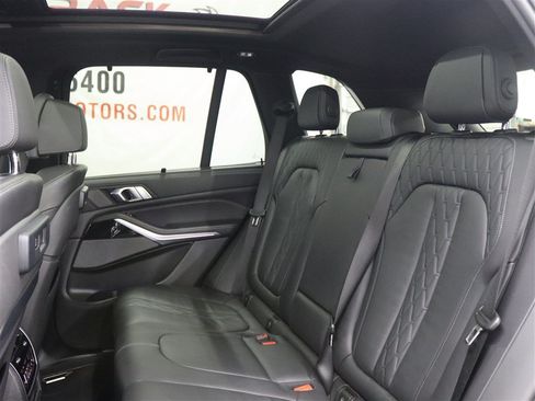 Used 2020 BMW X5 M50i w/ Executive Package AWD/4WD image 18