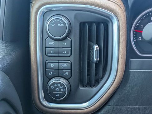 Used 2022 Chevrolet Silverado 2500 High Country w/ Z71 Off-Road Package AWD/4WD image 22