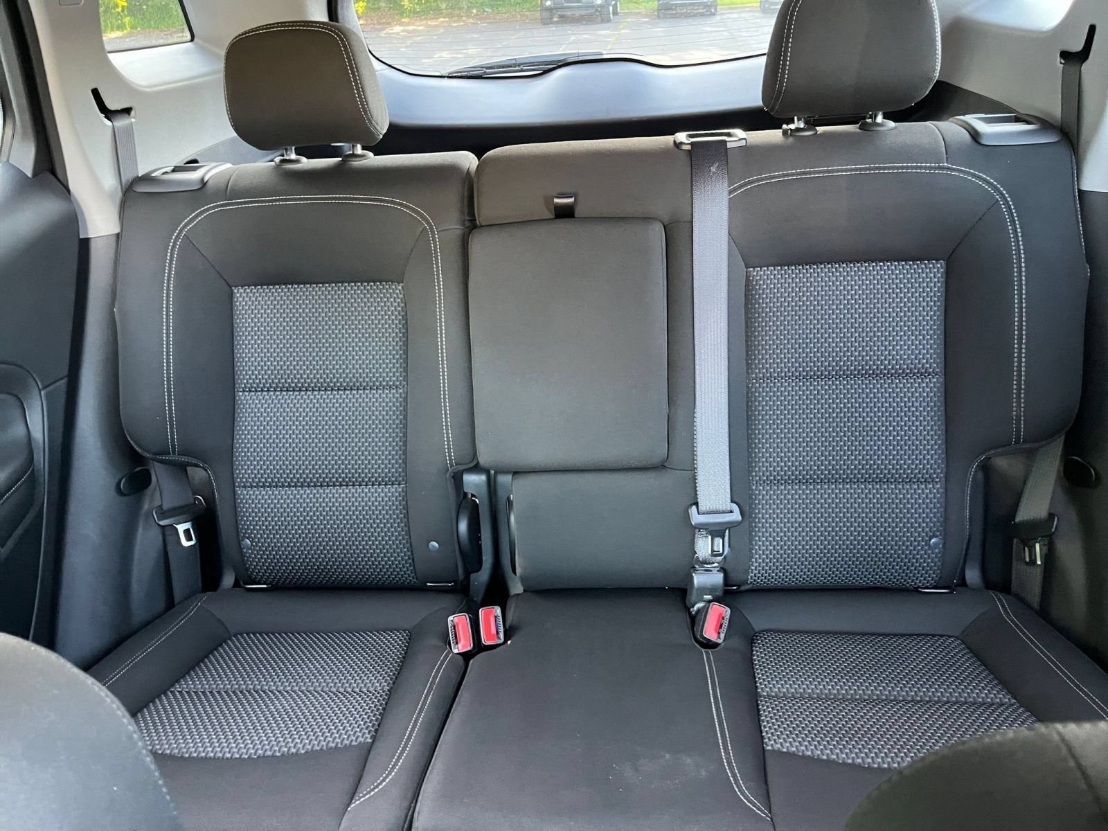 Used 2024 GMC Terrain SLE FWD image 40