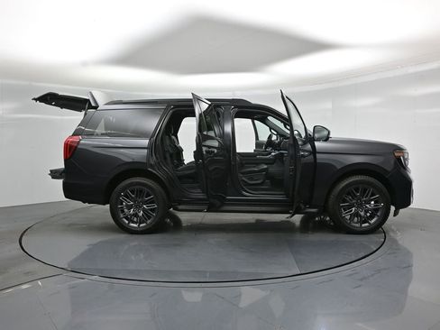 New 2026 Ford Expedition Platinum AWD/4WD image 4